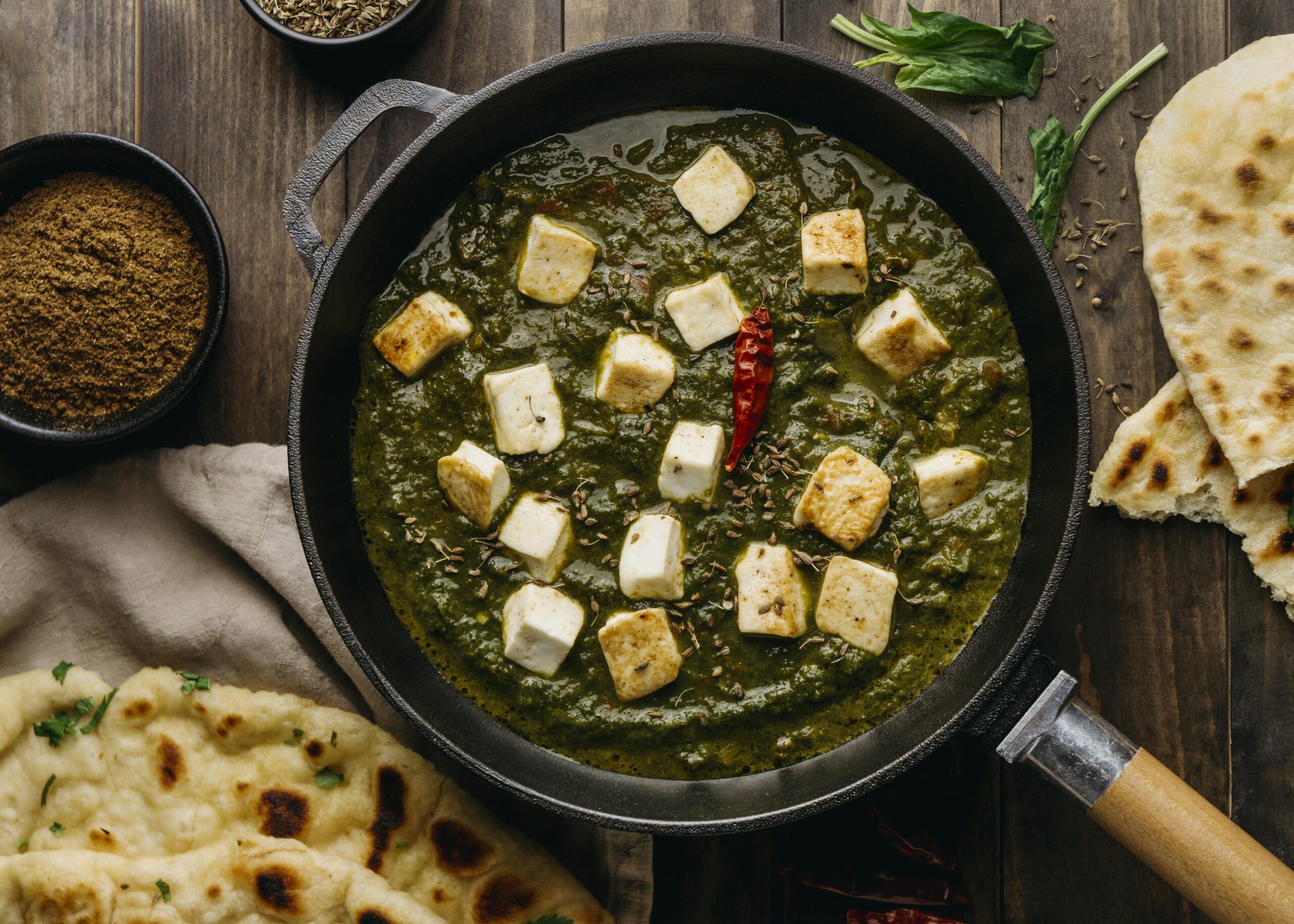 Palak Paneer Smell Case: अमेरिका में भारतीय छात्रों को ₹1.8 करोड़ का मुआवज़ा, जानिए पूरा मामला